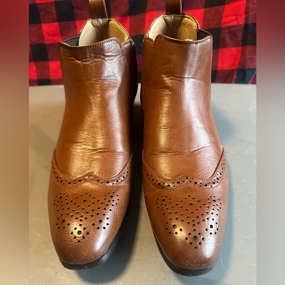 Men’s Azarman Chelsea Boot Size US 7.5 (Pre-owned)
